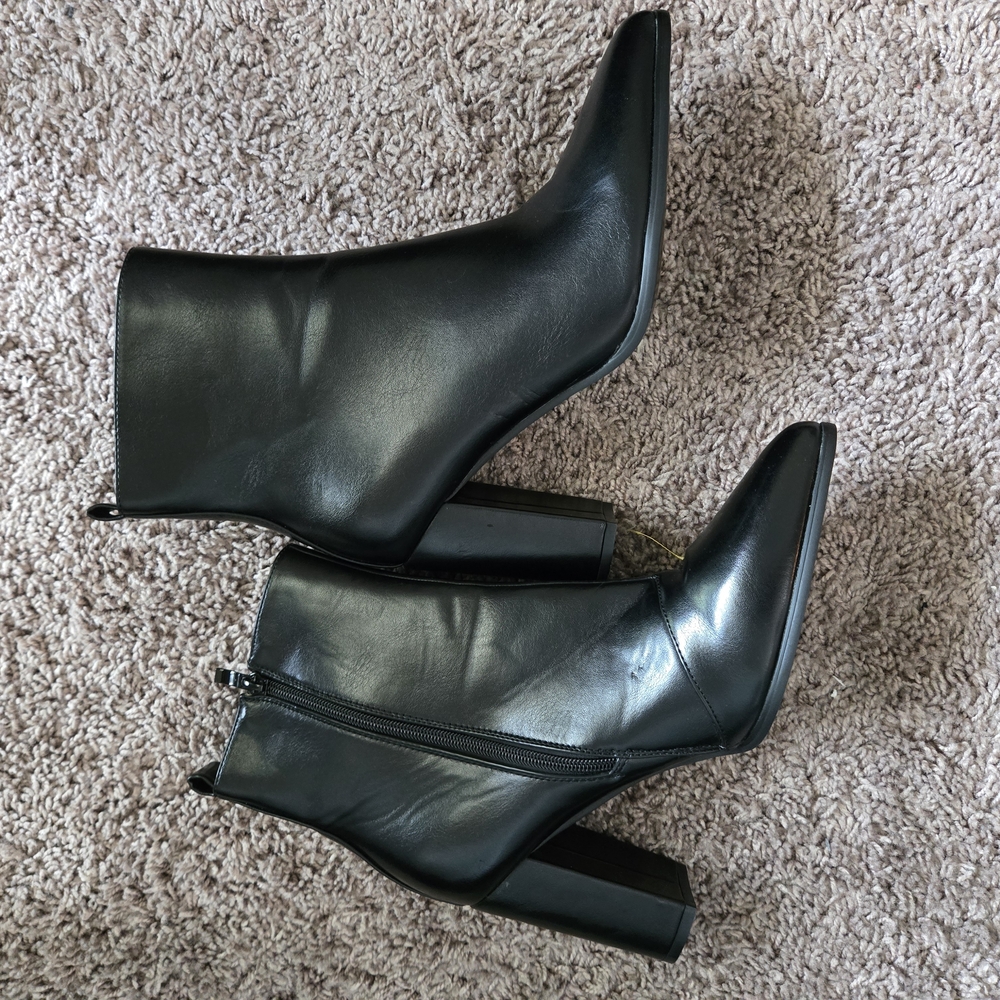 Nasty Gal Black Heeled Boots Sleek Design